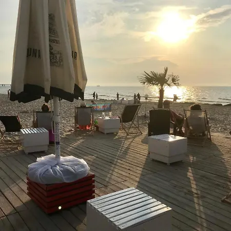 Baltic Waterfront Yacht House Holiday park