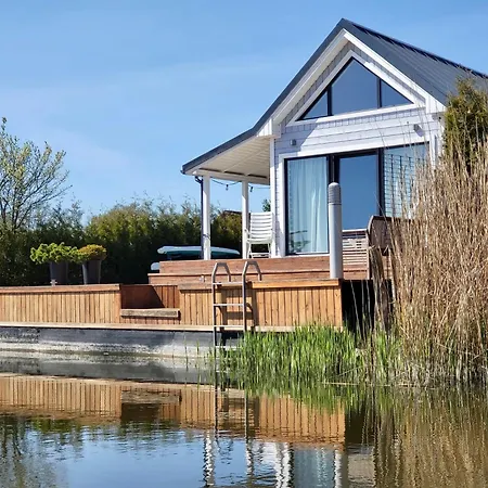 Holiday park Baltic Waterfront Yacht House *