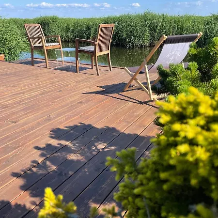 ホリデーパーク Baltic Waterfront Yacht House - Private Garden & Watersports Included